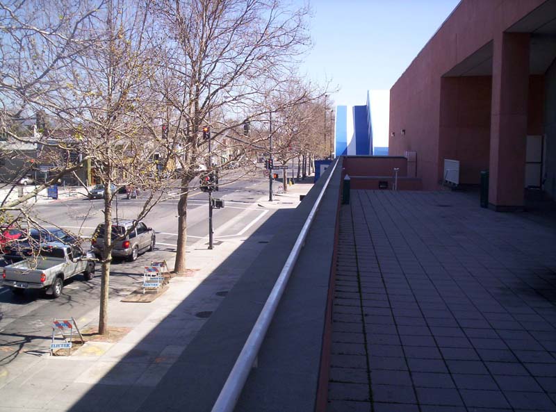 GDC2006 - Balcony_01